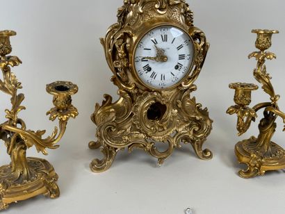 COLLECTION D'ART.
Garniture de cheminée en...