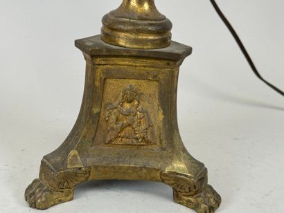 Brass tripod candlestick.
Mounted as a lamp.
19th...