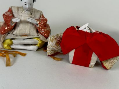 JAPON, XXe.
Petit pot couvert en porcelaine...