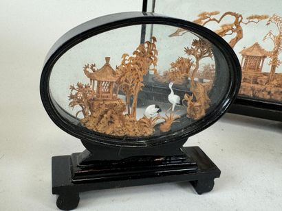 CHINA, 20th century.
Collection of 10 glass...