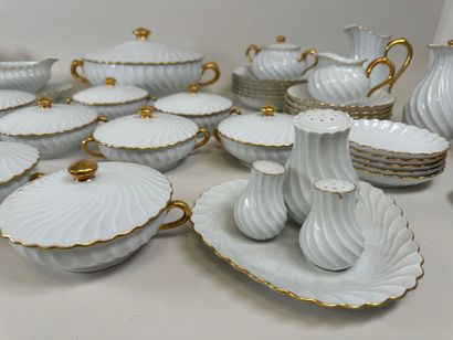 HAVILAND in LIMOGES.
White and gold porcelain...