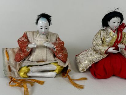 JAPON, XXe.
Petit pot couvert en porcelaine...