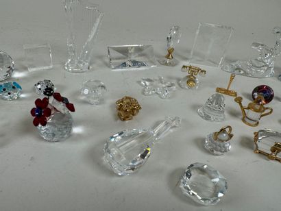 SWAROVSKI and Miscellaneous.
Large lot of...