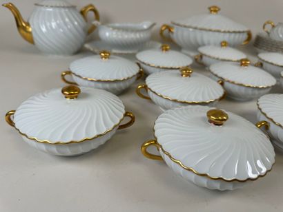 HAVILAND in LIMOGES.
White and gold porcelain...