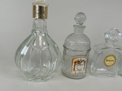 Lot de flacons de parfum dont deux GUERLAIN...