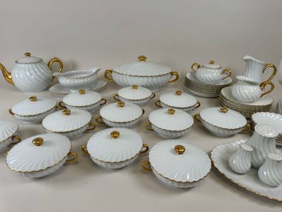 HAVILAND in LIMOGES.
White and gold porcelain...