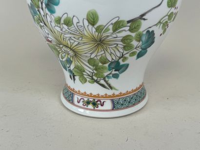 HAVILAND in LIMOGES.
Large covered porcelain...