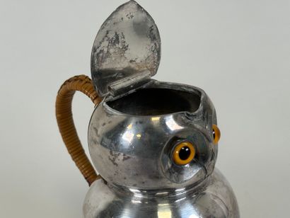 H.J. LINTON in Paris.
Silver-plated metal...
