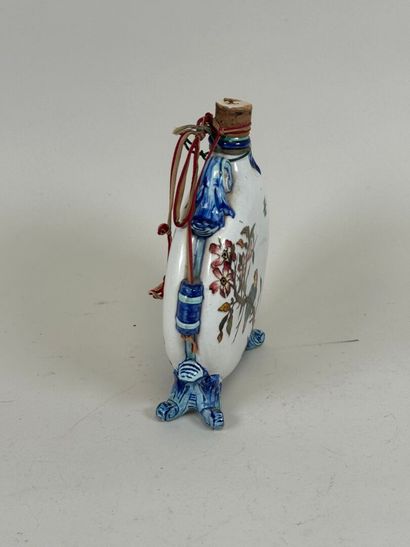 GIEN, probably late 19th century.
Polychrome...