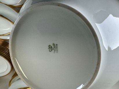 An important part of a white porcelain and...