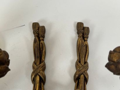 Lot including :
- A pair of ormolu and chased...