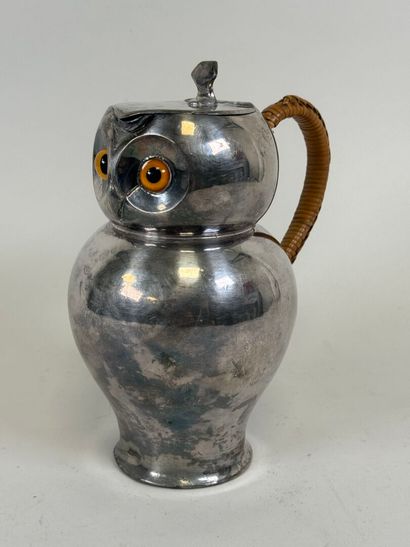 H.J. LINTON in Paris.
Silver-plated metal...