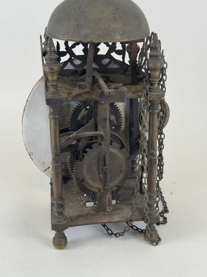 PENDULE dite « Capucine » en bronze, laiton...