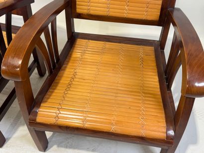 Pair of armchairs in exotic wood and bamboo.
80...