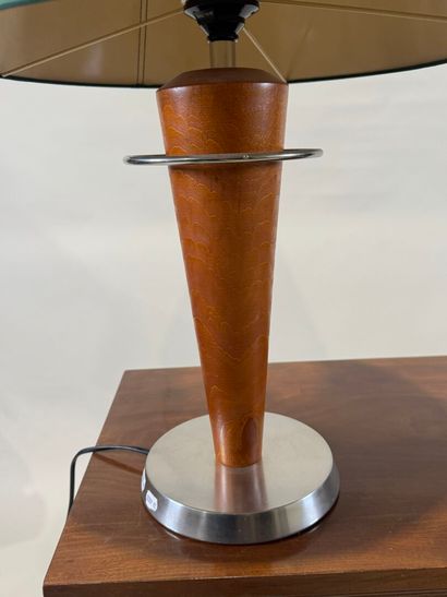 Desk lamp in wood, metal and plastic.
Electrified.
H....