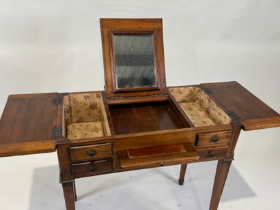 Moulded wood dressing table opening with...