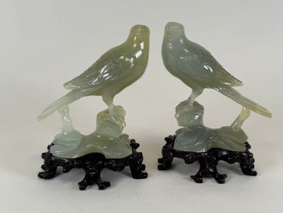 CHINE, XXe.
Oiseaux branchés.
Deux sujets...