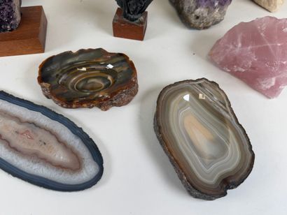 Lot of eleven crystals including quartz,...