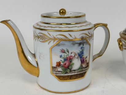 Paris, XIXe.
Partie de service en porcelaine...