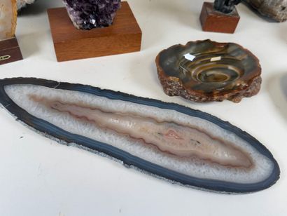 Lot of eleven crystals including quartz,...