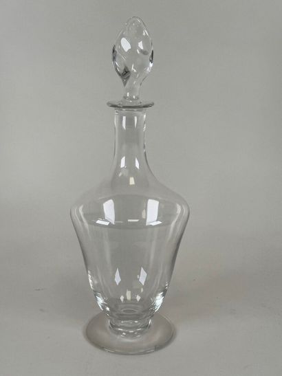 DAUM France.
Carafe en cristal.
H. 31 cm...