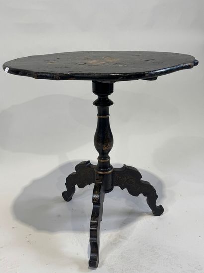 Trivet pedestal table in blackened burgundy...
