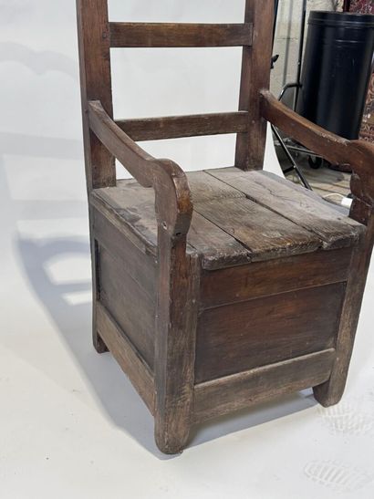 Moulded wooden ham salting trough.
Rustic...