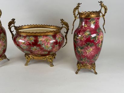 KELLER et GUERIN.
Garniture de cheminée en...