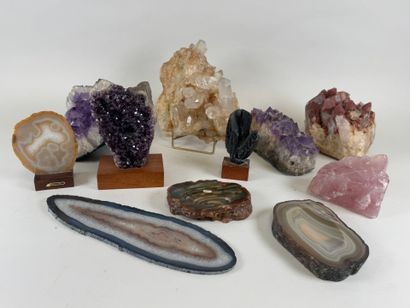 Lot of eleven crystals including quartz,...