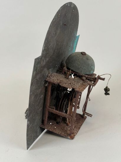 Comtoise clock movement in metal and brass,...