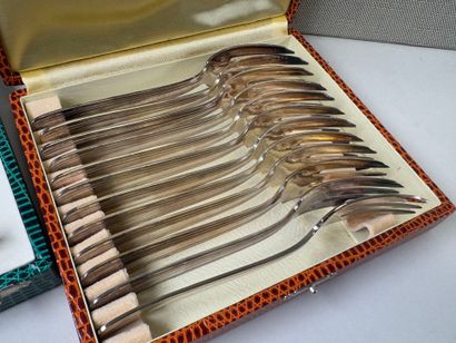 Important silver-plated menagère set, net...