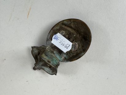 Bronze element decorated with a crowned eagle.
Napoleon...