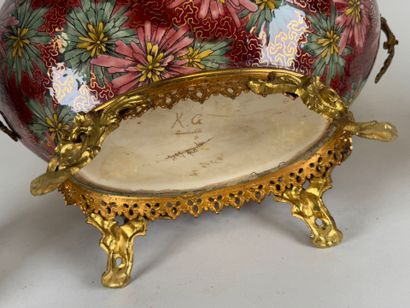 KELLER et GUERIN.
Garniture de cheminée en...