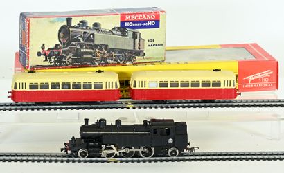 FLEISCHMANN, HORNBY, one railcar and one...