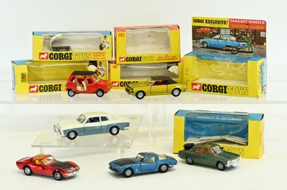 CORGI, 5 mint condition vehicles in boxes,...