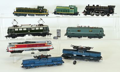 Ensemble de 8 locomotives incomplètes en...