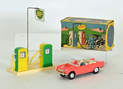 Set including in near new condition:
 - a...