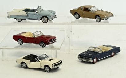 FRANKLIN MINT, 5 American cars in 1/43 scale,...