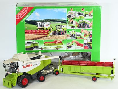 SIKU, 1/32 scale, Class Lexion 600 combine...