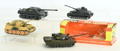 SOLIDO, 4 German tanks, near-new condition:
-...