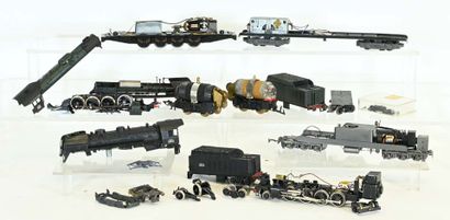 Lot de locomotives Ho, incomplètes : moteurs,...