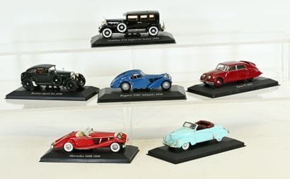 Press collection of 6 new 1/43 cars in plastic...