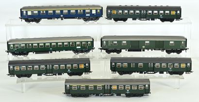 FLEISCHMANN, ROCO, Ho, 6 passenger cars,...