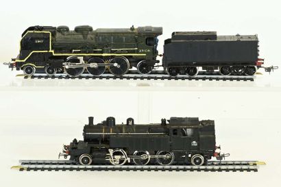 Deux locomotives à vapeur en Ho, à dépoussiérer,...