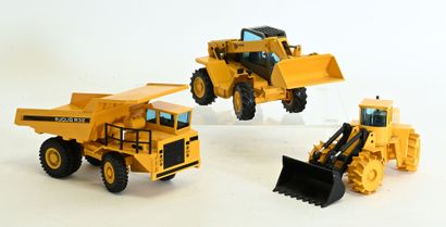 JOAL, 3 public works vehicles in 1/50 scale,...