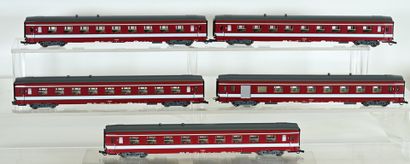 ROCO Ho, 4 SNCF 1st class cars, red roof...