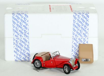 FRANKLIN MINT, MG TCrouge capote beige, 1/24th...