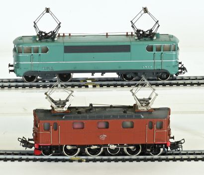 MÄRKLIN, Ho, two electric locomotives, all...
