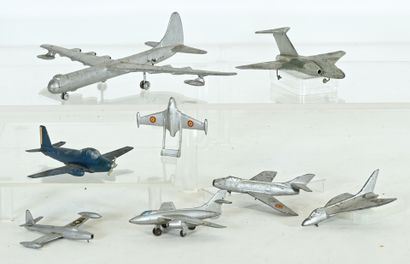 DINKY TOYS, MERCURY, SOLIDO: 8 metal airplanes,...