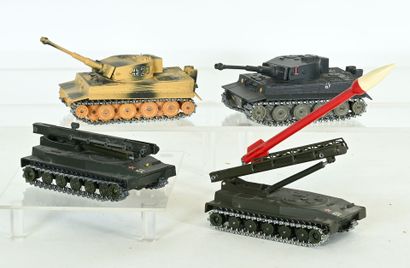 SOLIDO, 4 tanks (metal tracks) to be dusted:
...